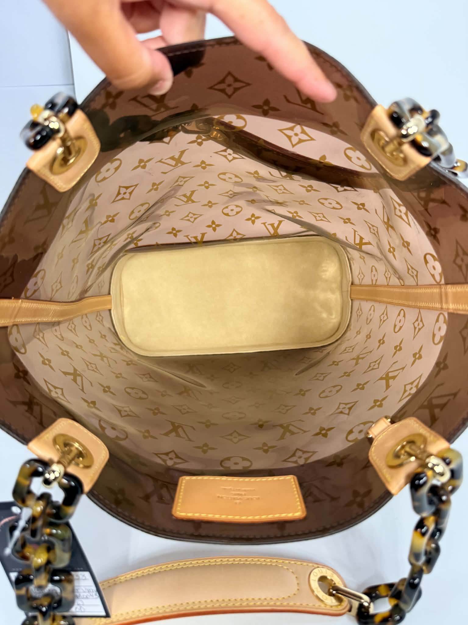 Louis Vuitton Vinyl Cabas Ambre MM