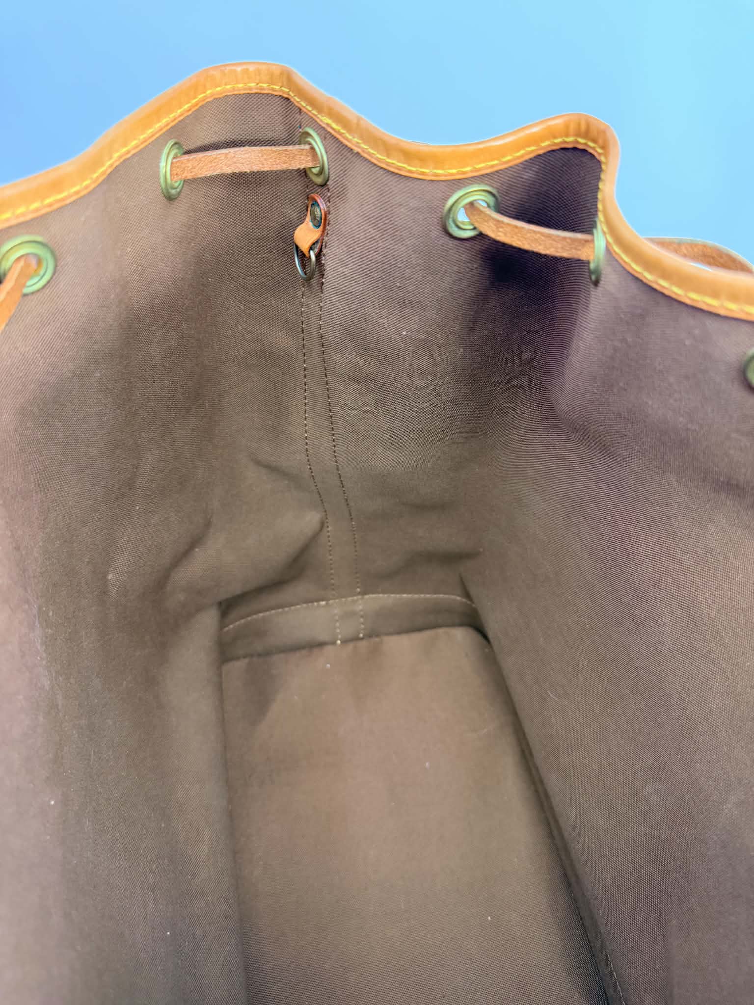 Louis Vuitton Neo Noe MM Monogram