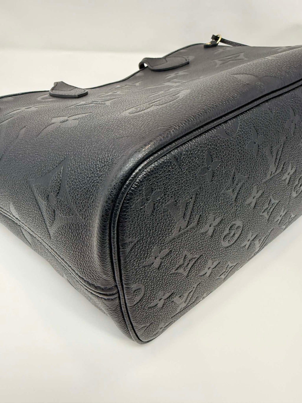 Louis Vuitton Neverfull MM Empreinte Leather Black with Pouch