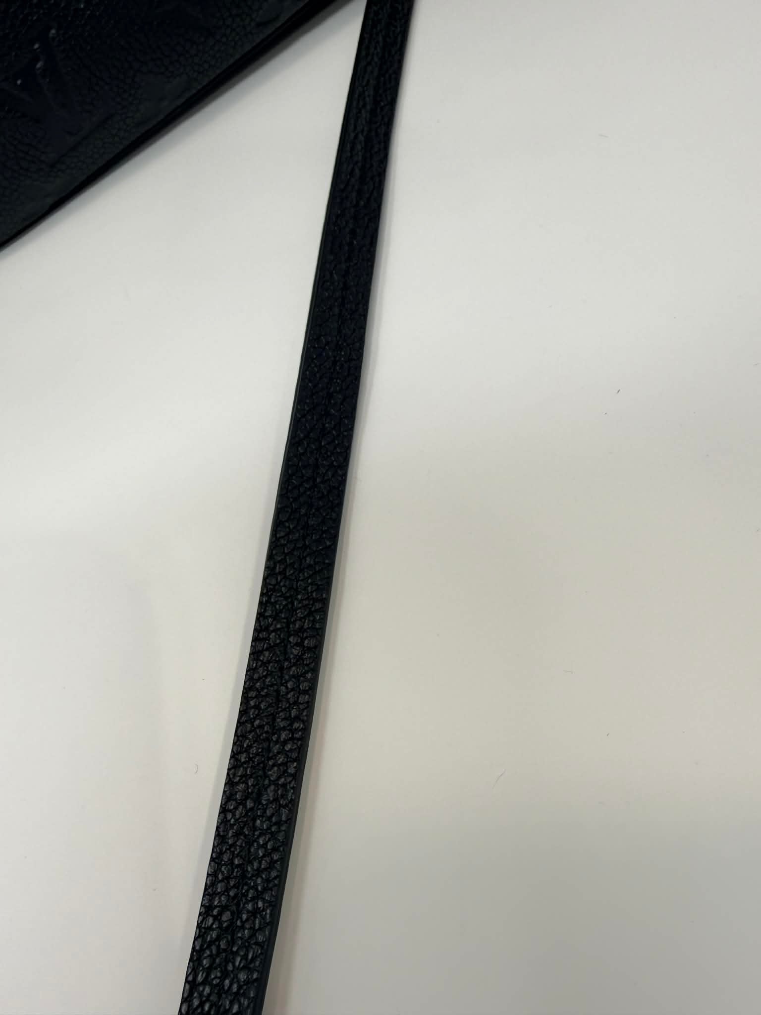 Louis Vuitton Saintonge Black Empreinte Leather