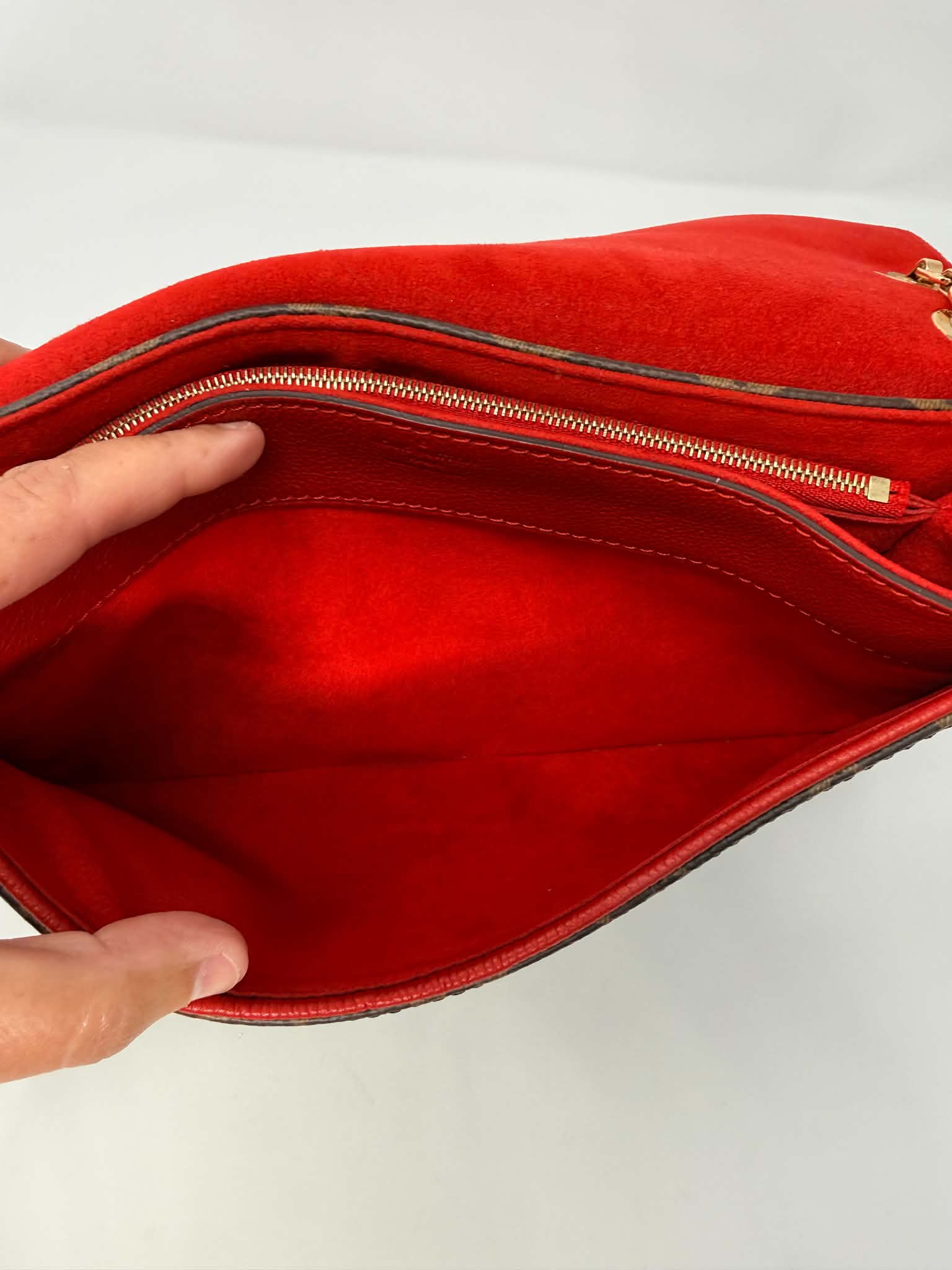 Louis Vuitton Pallas Chain Bag