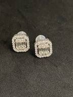 Diamond and Halo in 18K White Gold