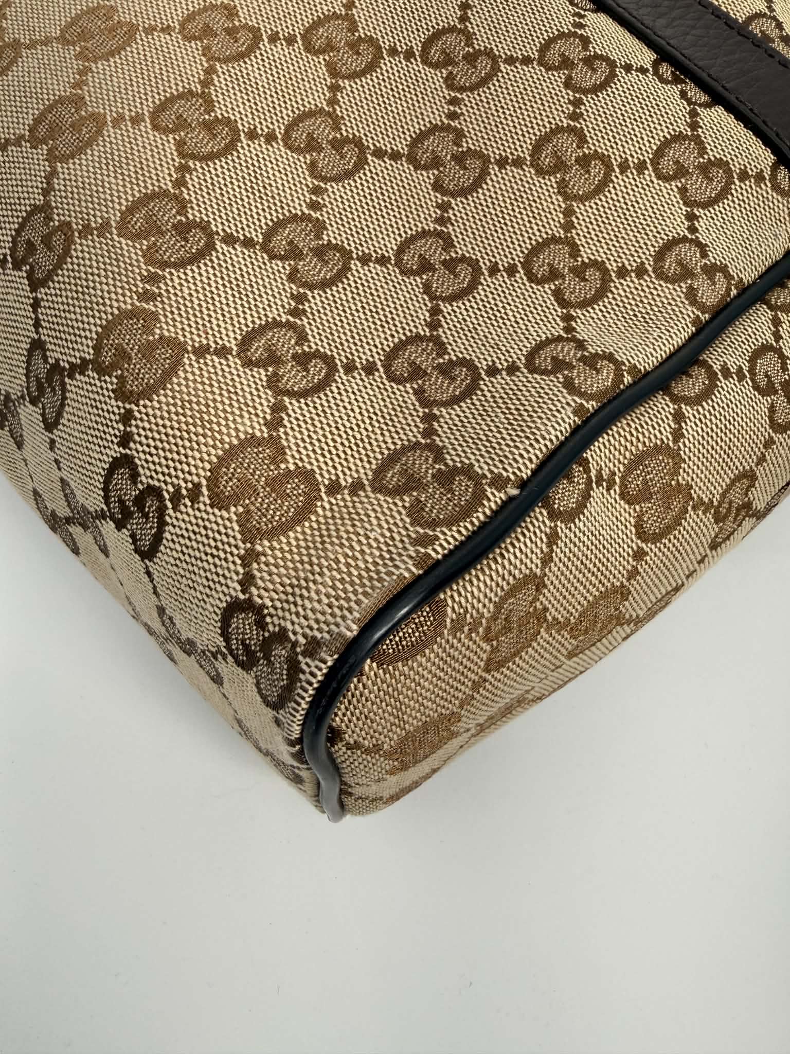 Gucci Messenger Bag