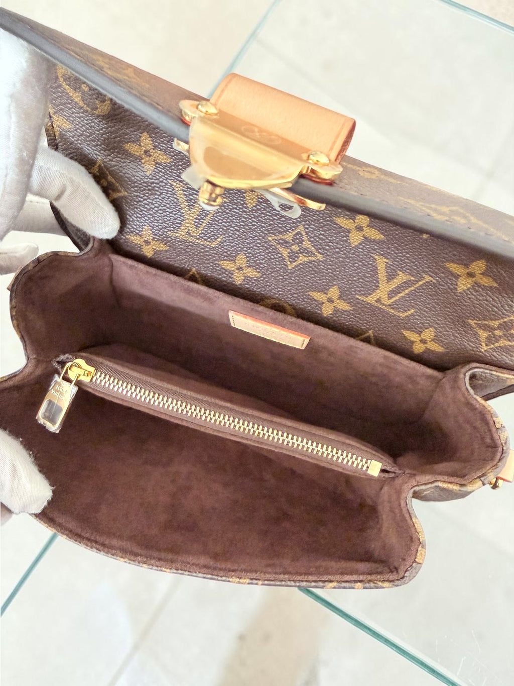 Louis Vuitton Monogram East West Métis