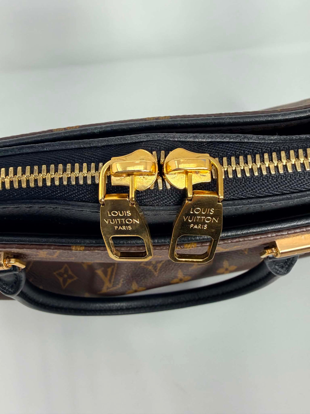 Louis Vuitton Pallas Noir MM
