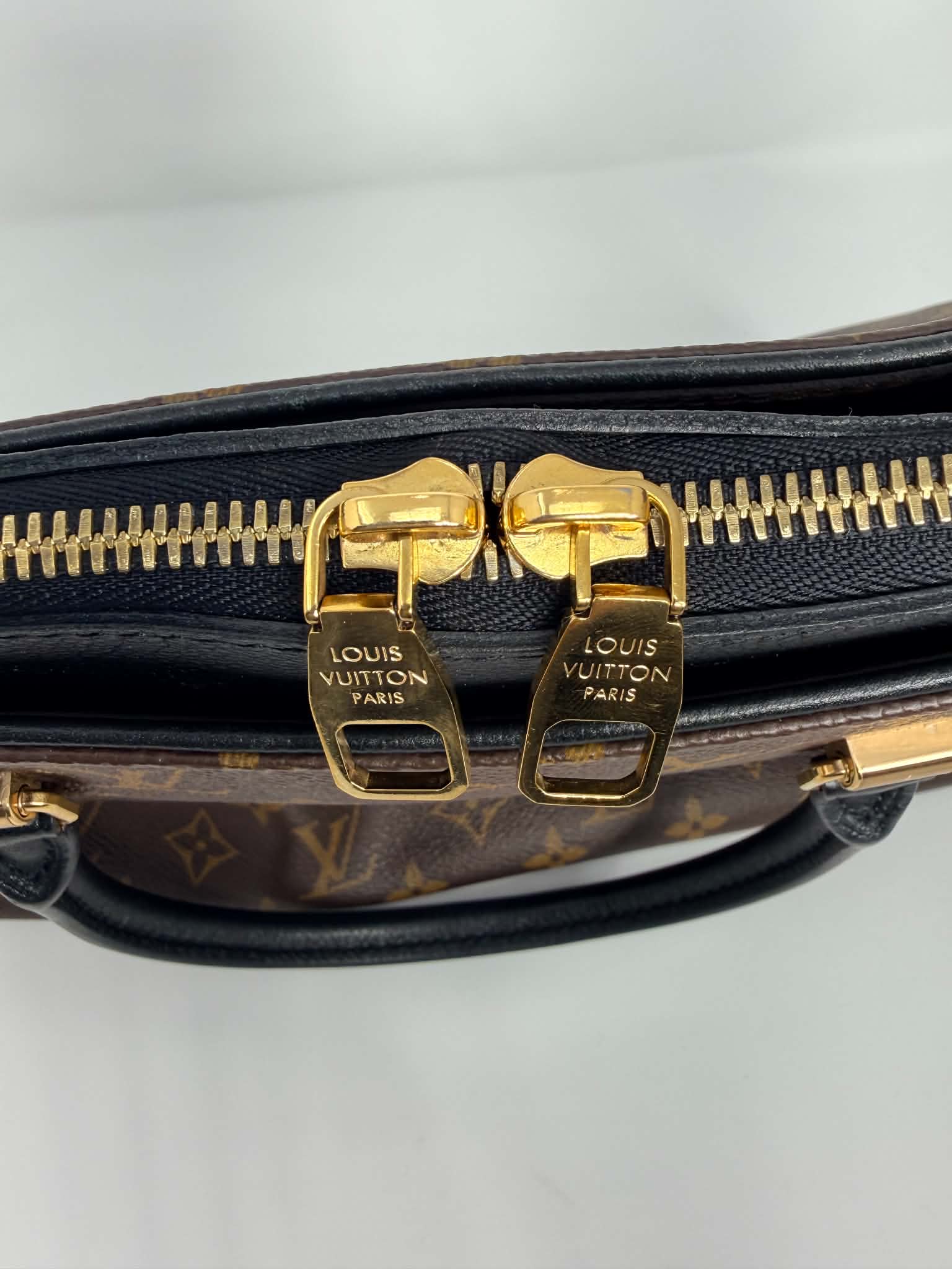 Louis Vuitton Pallas Noir MM