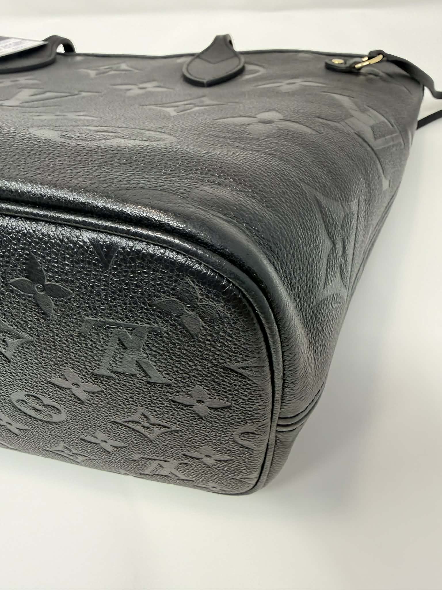 Louis Vuitton Neverfull MM Empreinte Leather Black with Pouch