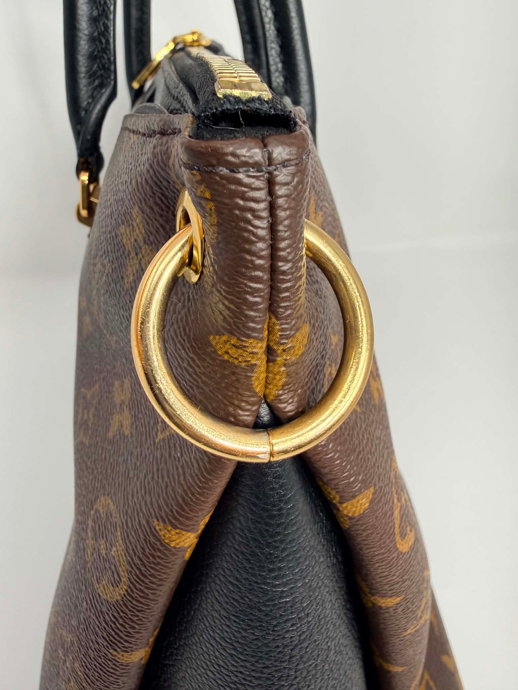 Louis Vuitton Pallas Noir MM