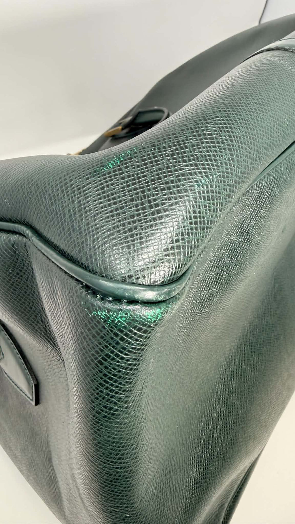 Louis Vuitton Vintage Kendall Taiga Leather Travel Bag