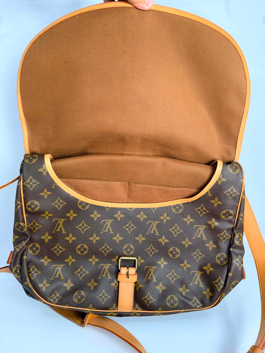 Louis Vuitton Saumar 30 in Monogram