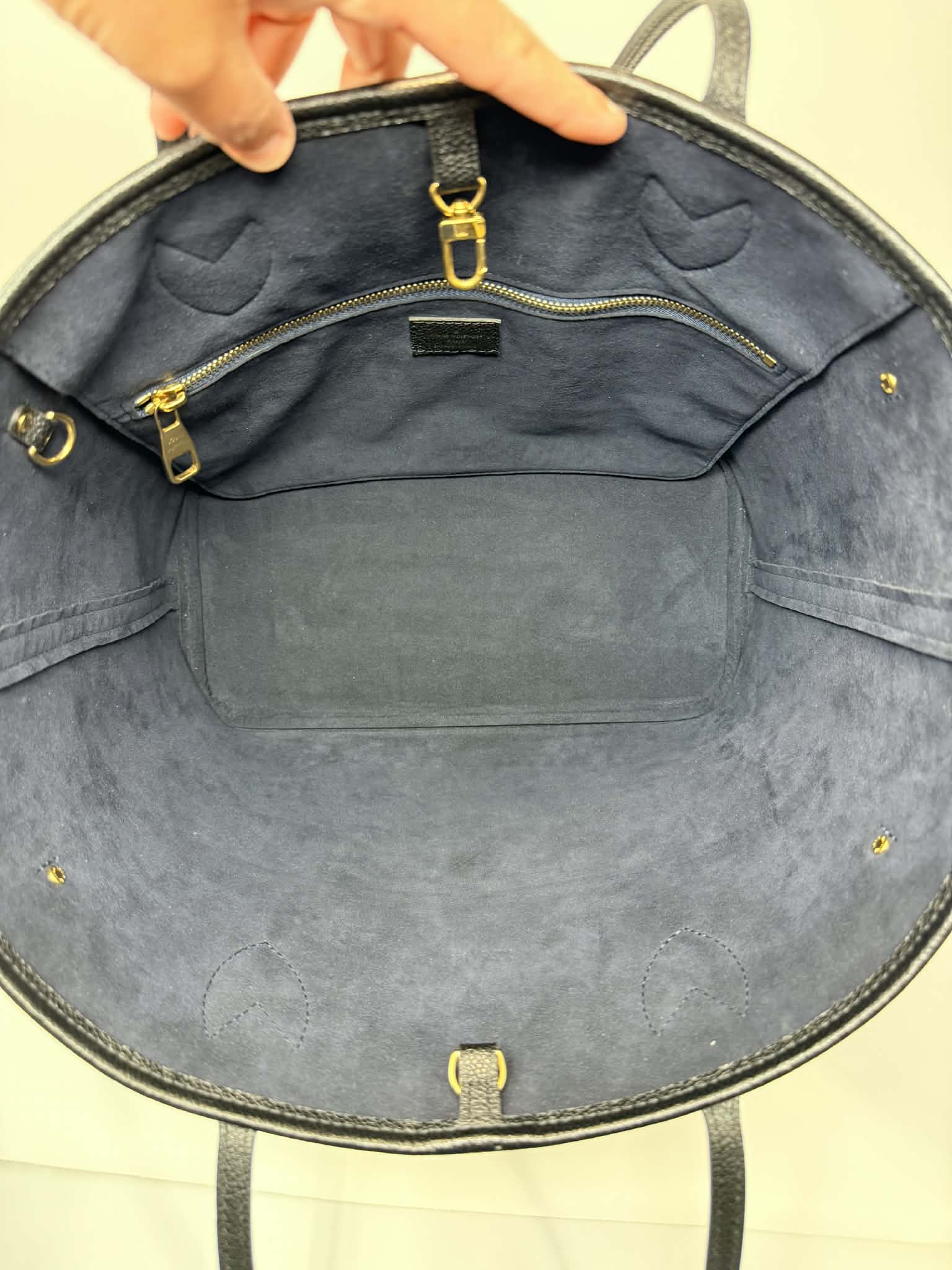 Louis Vuitton Neverfull MM Empreinte Leather Black with Pouch