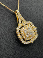 Cluster Diamond and 18K Yellow Gold Necklace