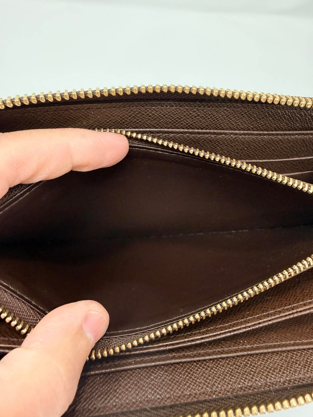 Louis Vuitton Damier Ebene Full Zippy Wallet