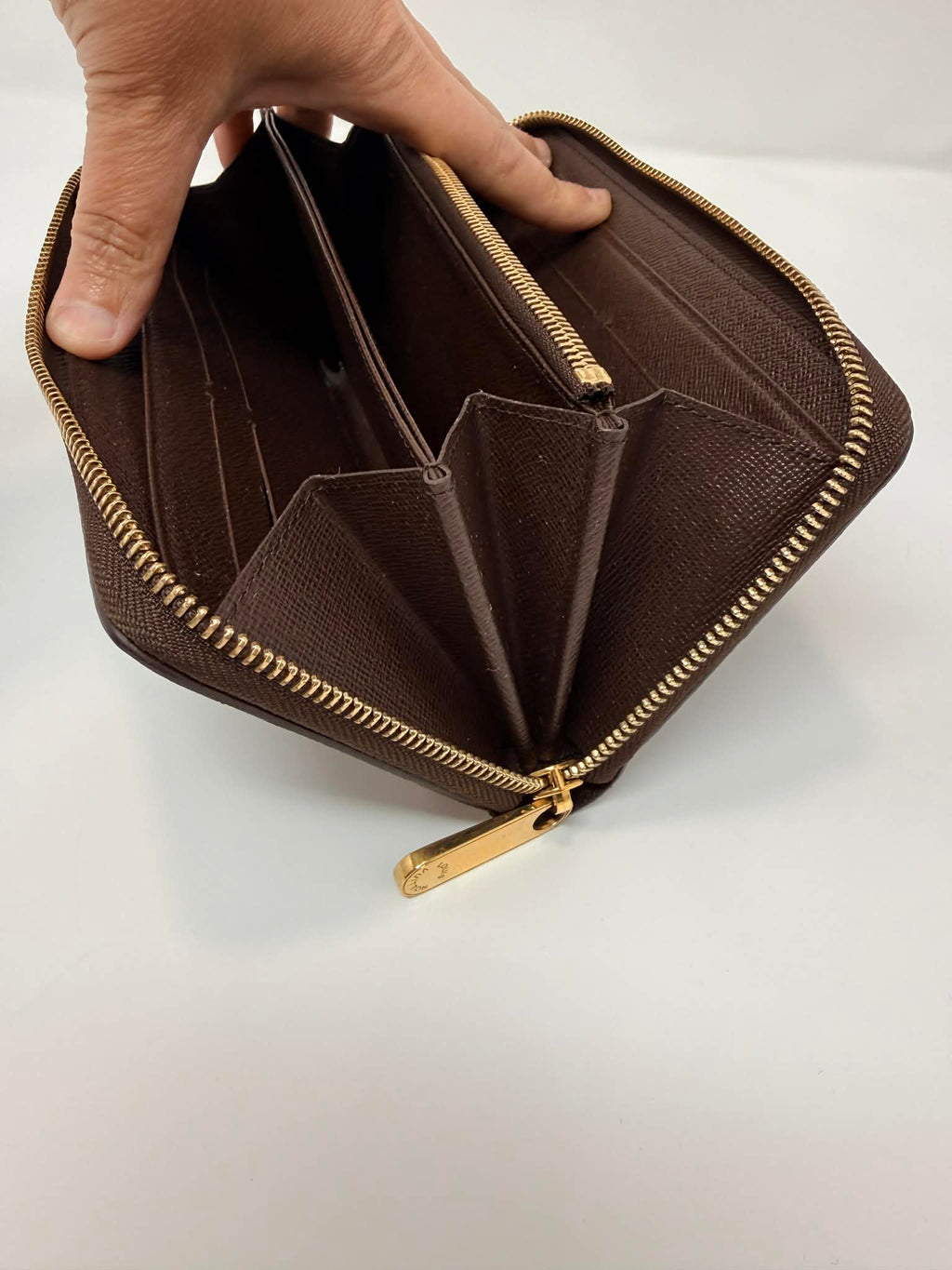 Louis Vuitton Damier Ebene Full Zippy Wallet