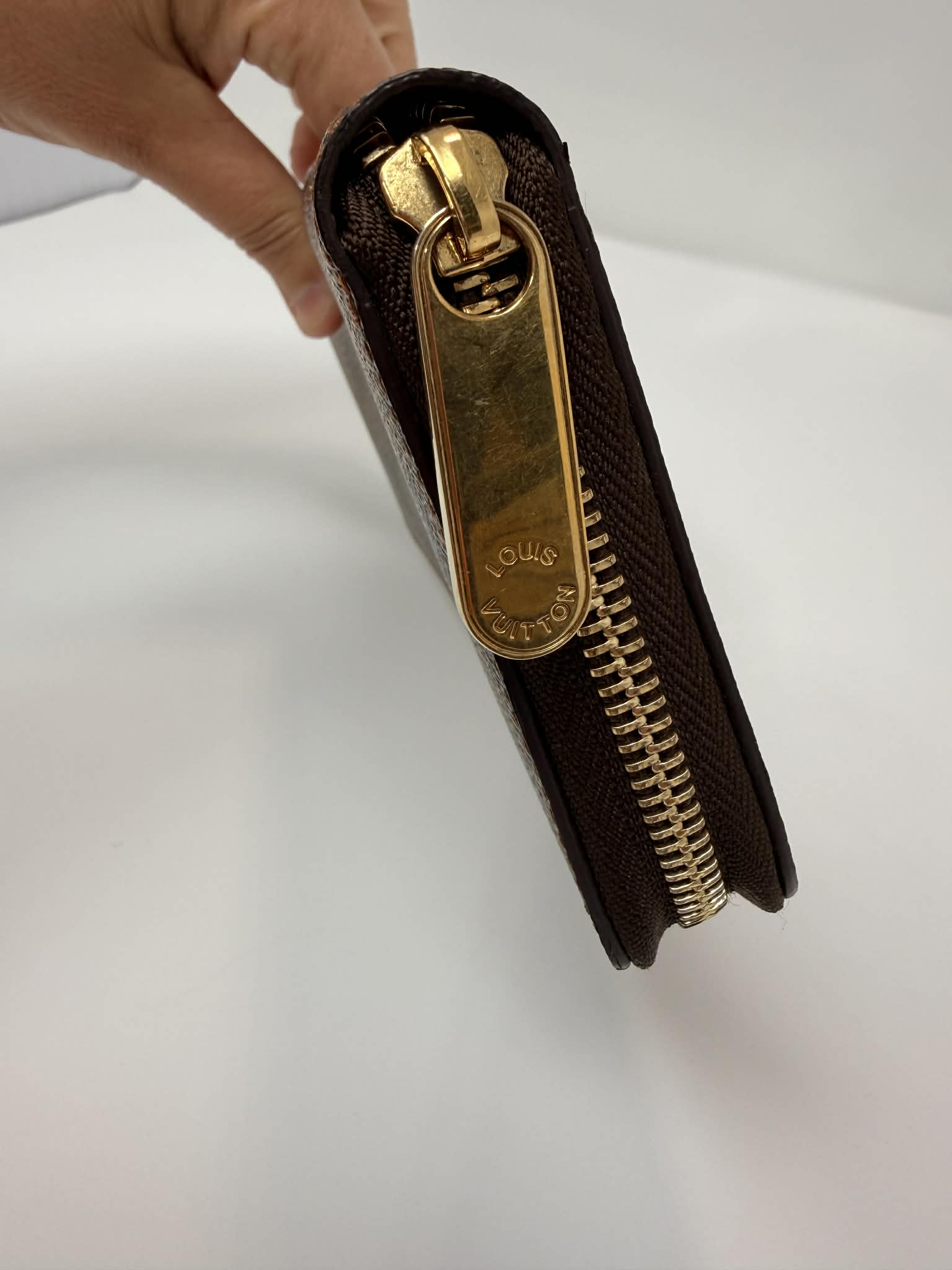 Louis Vuitton Damier Ebene Full Zippy Wallet