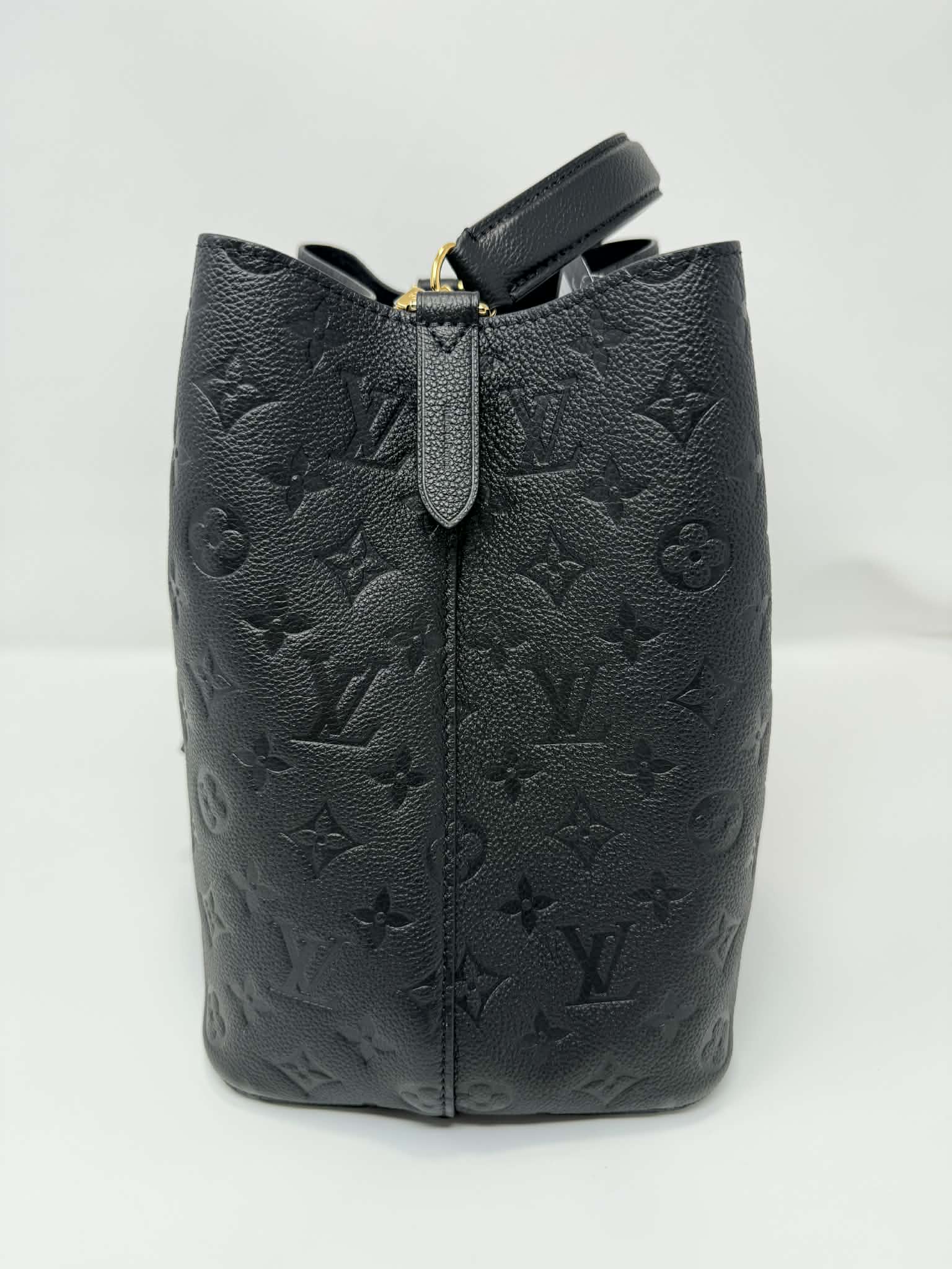 Louis Vuitton Neonoe MM Black Empreinte Leather with two Straps