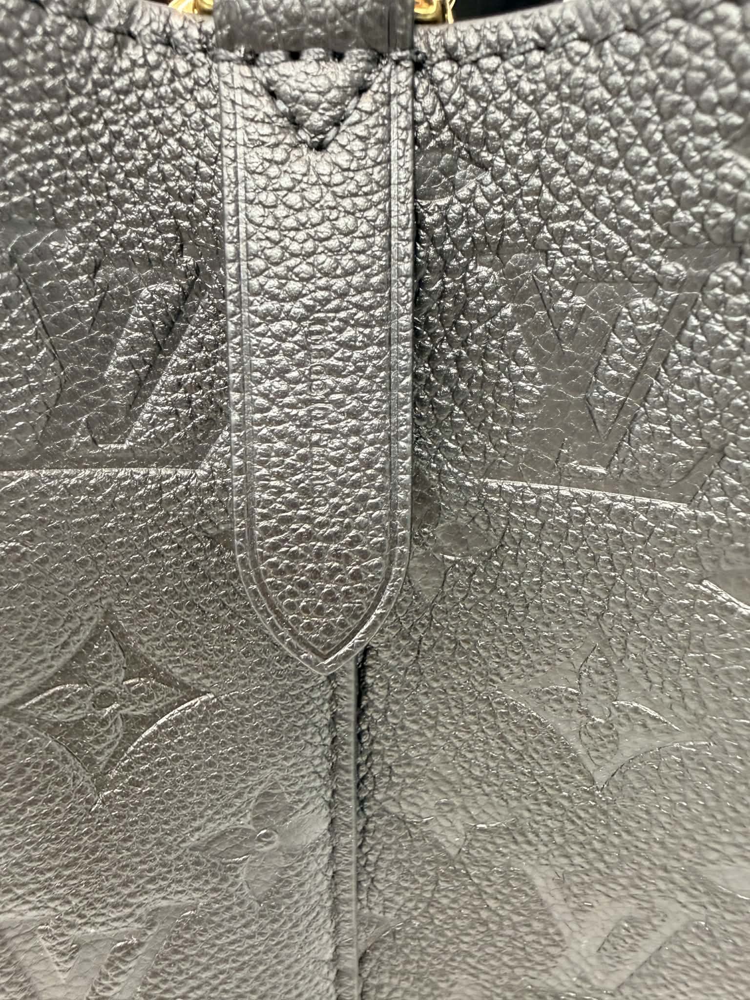Louis Vuitton Neonoe MM Black Empreinte Leather with two Straps