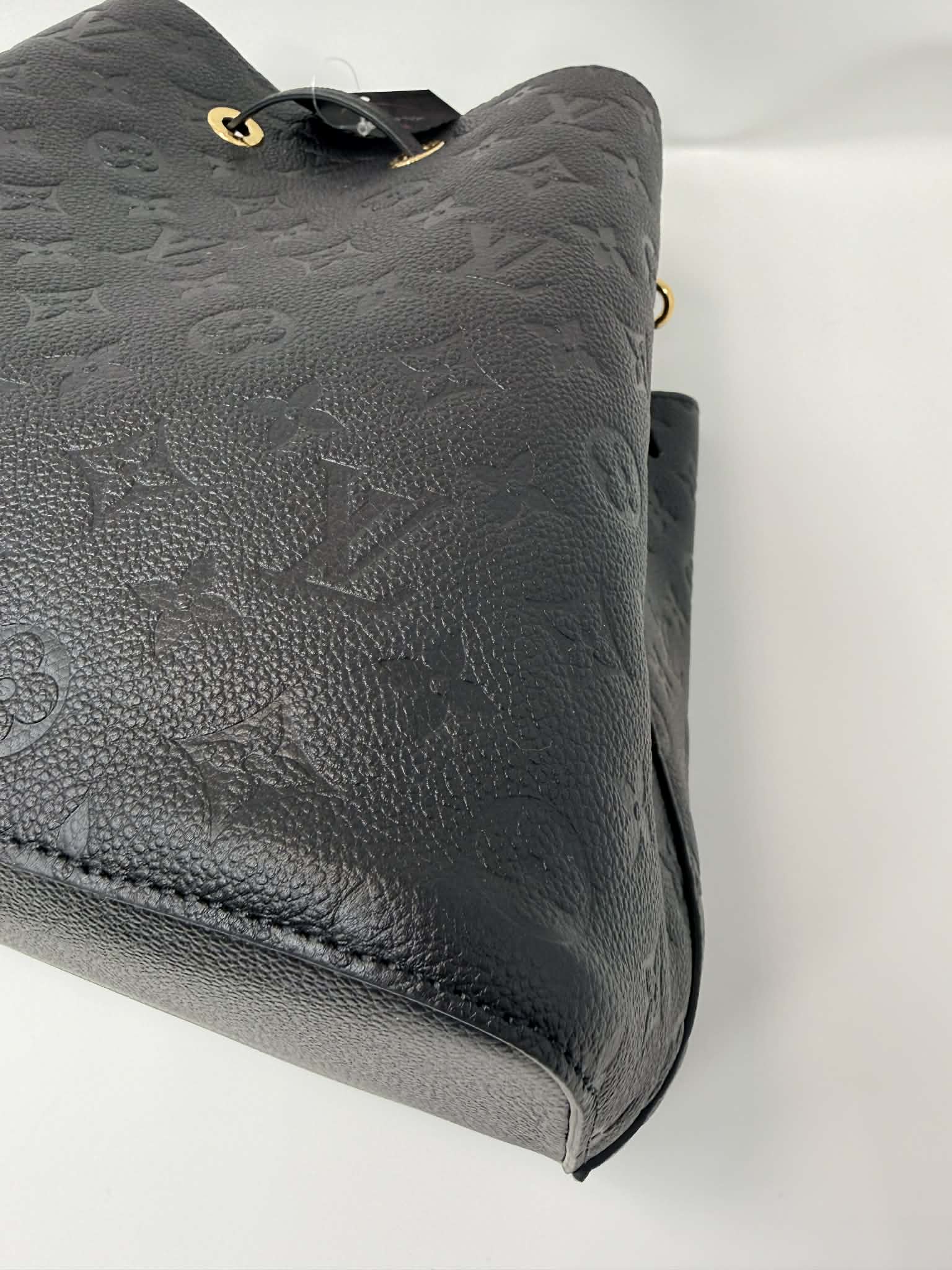 Louis Vuitton Neonoe MM Black Empreinte Leather with two Straps