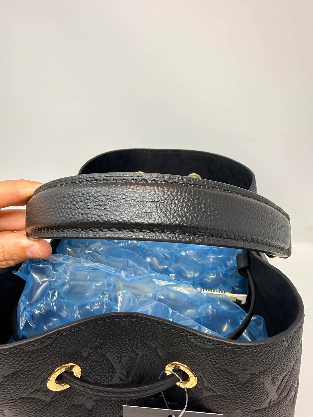 Louis Vuitton Neonoe MM Black Empreinte Leather with two Straps