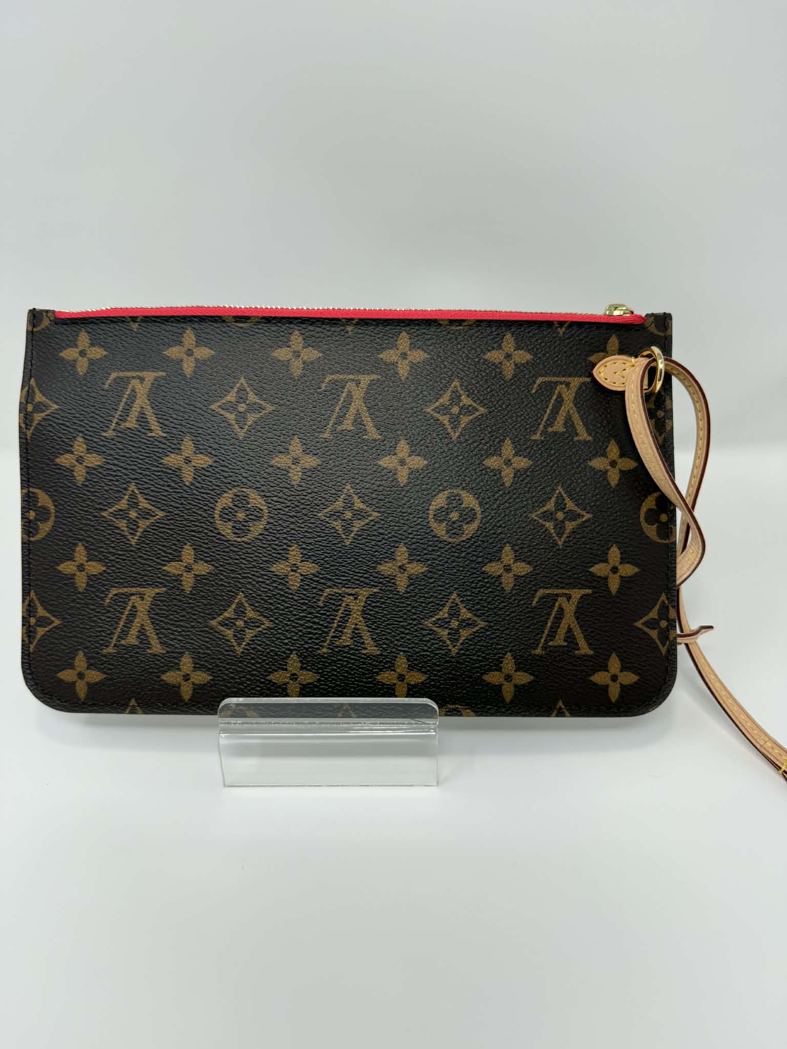 Louis Vuitton NF Pouch MM *Coral* Interior