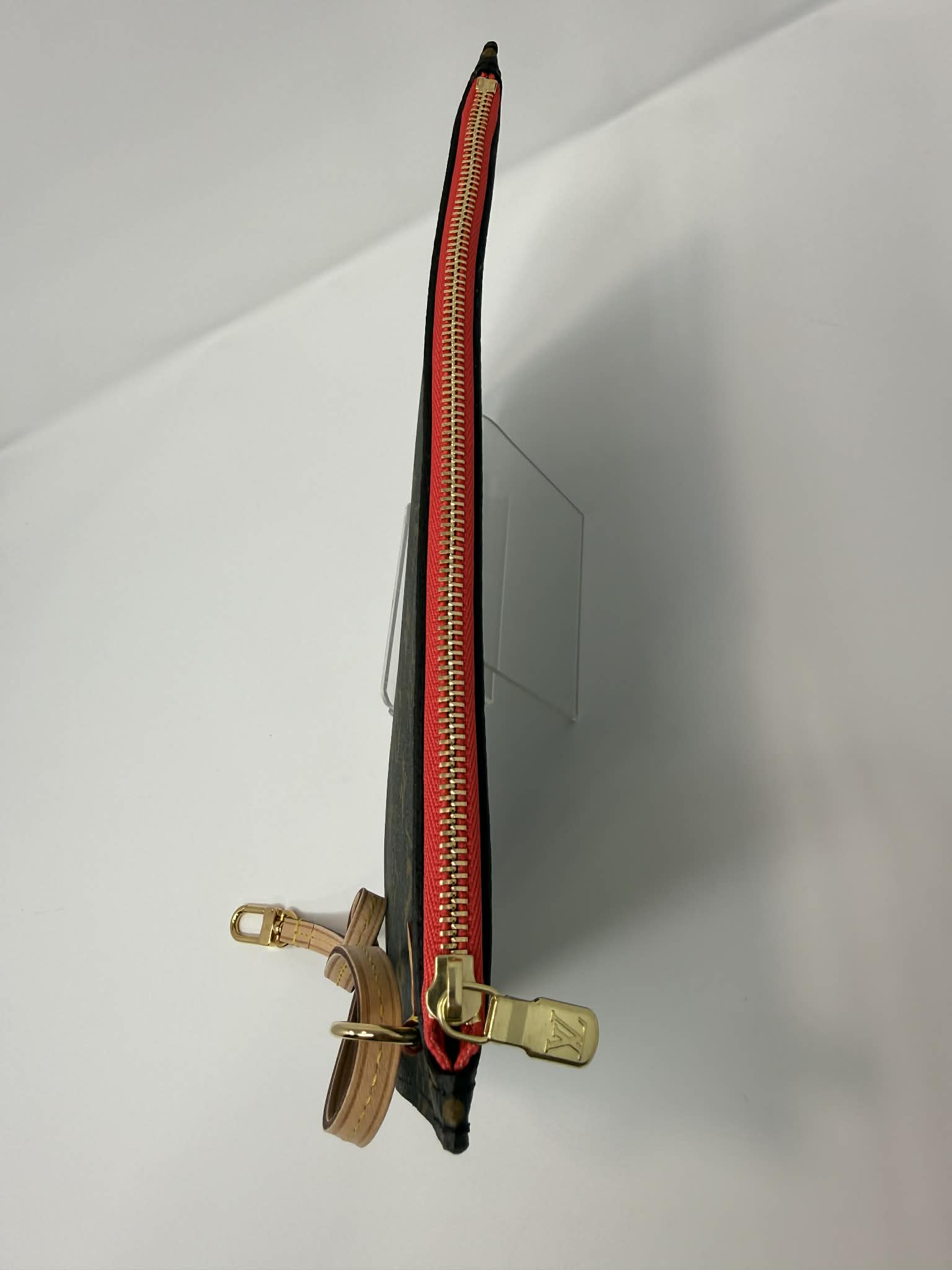 Louis Vuitton NF Pouch MM *Coral* Interior