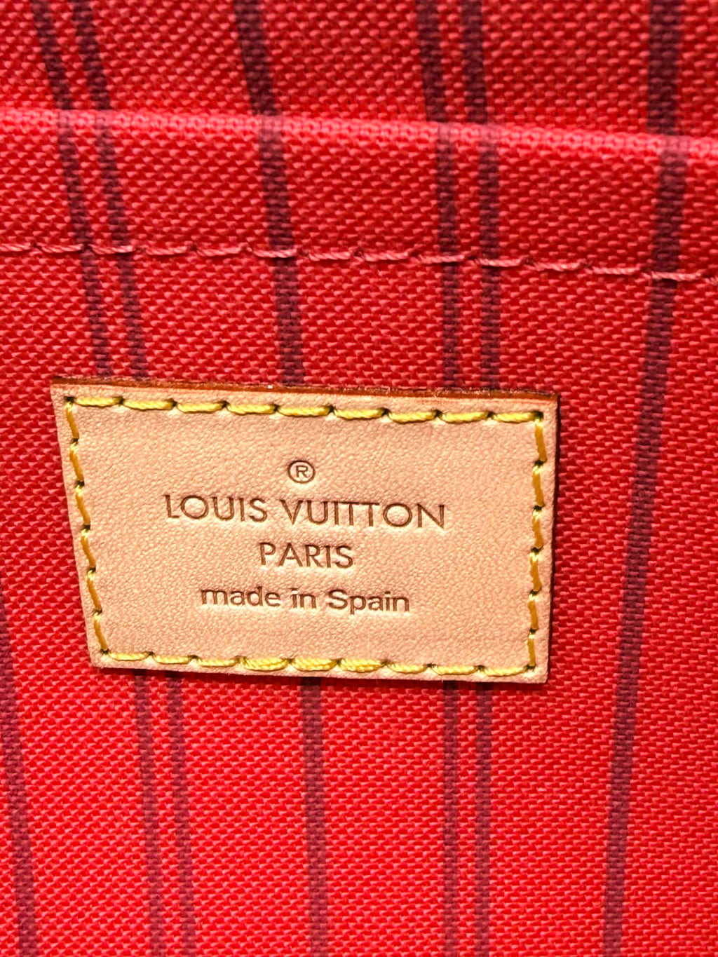 Louis Vuitton NF Pouch MM *Coral* Interior