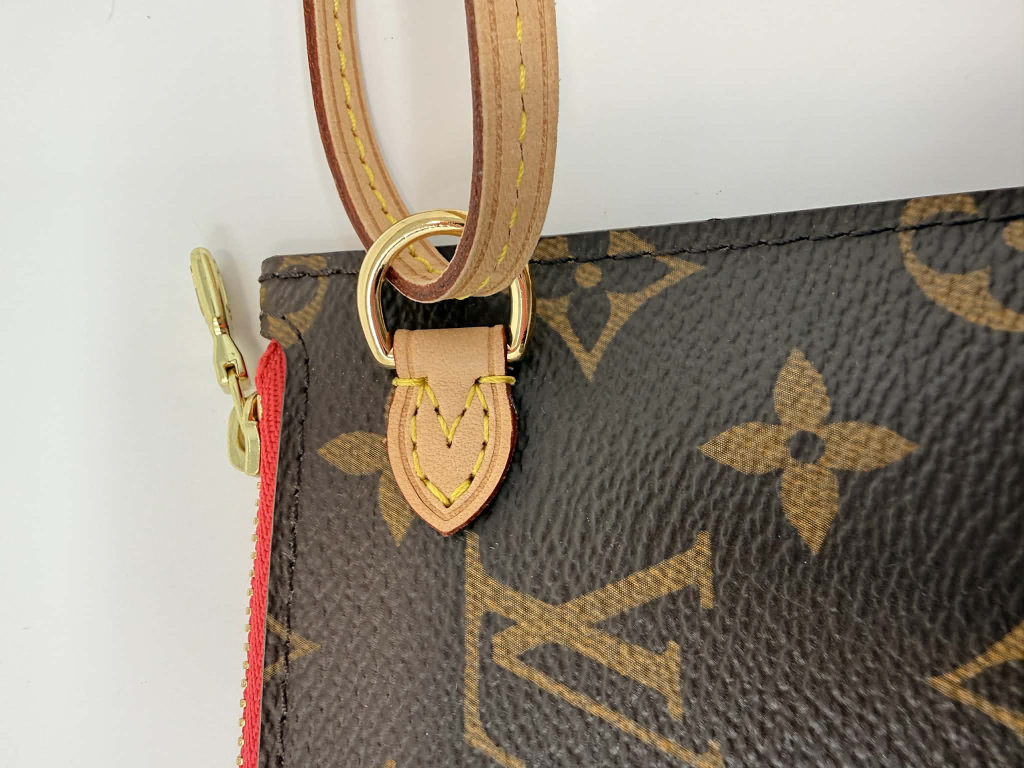 Louis Vuitton NF Pouch MM *Coral* Interior
