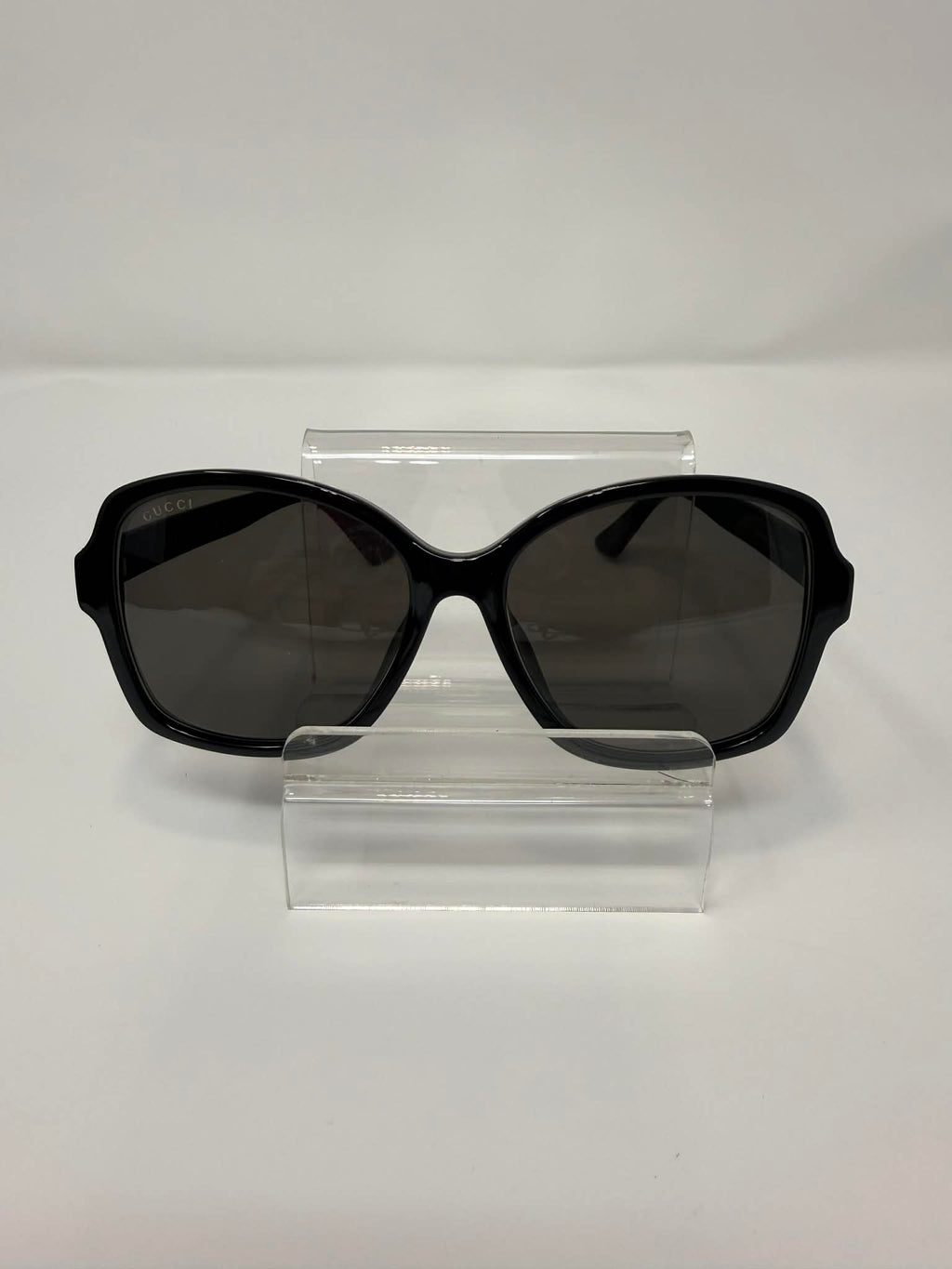 Gucci Sunglass with Box and Pouch