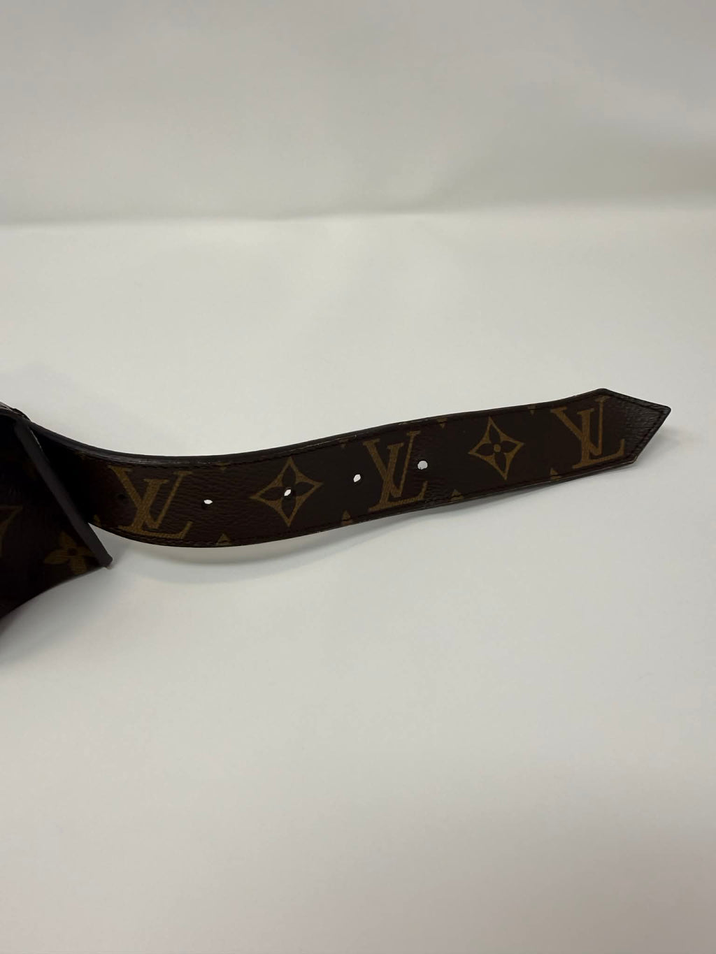 Louis Vuitton Monogram 30mm Daily Multi Pocket Belt 90 Size 31