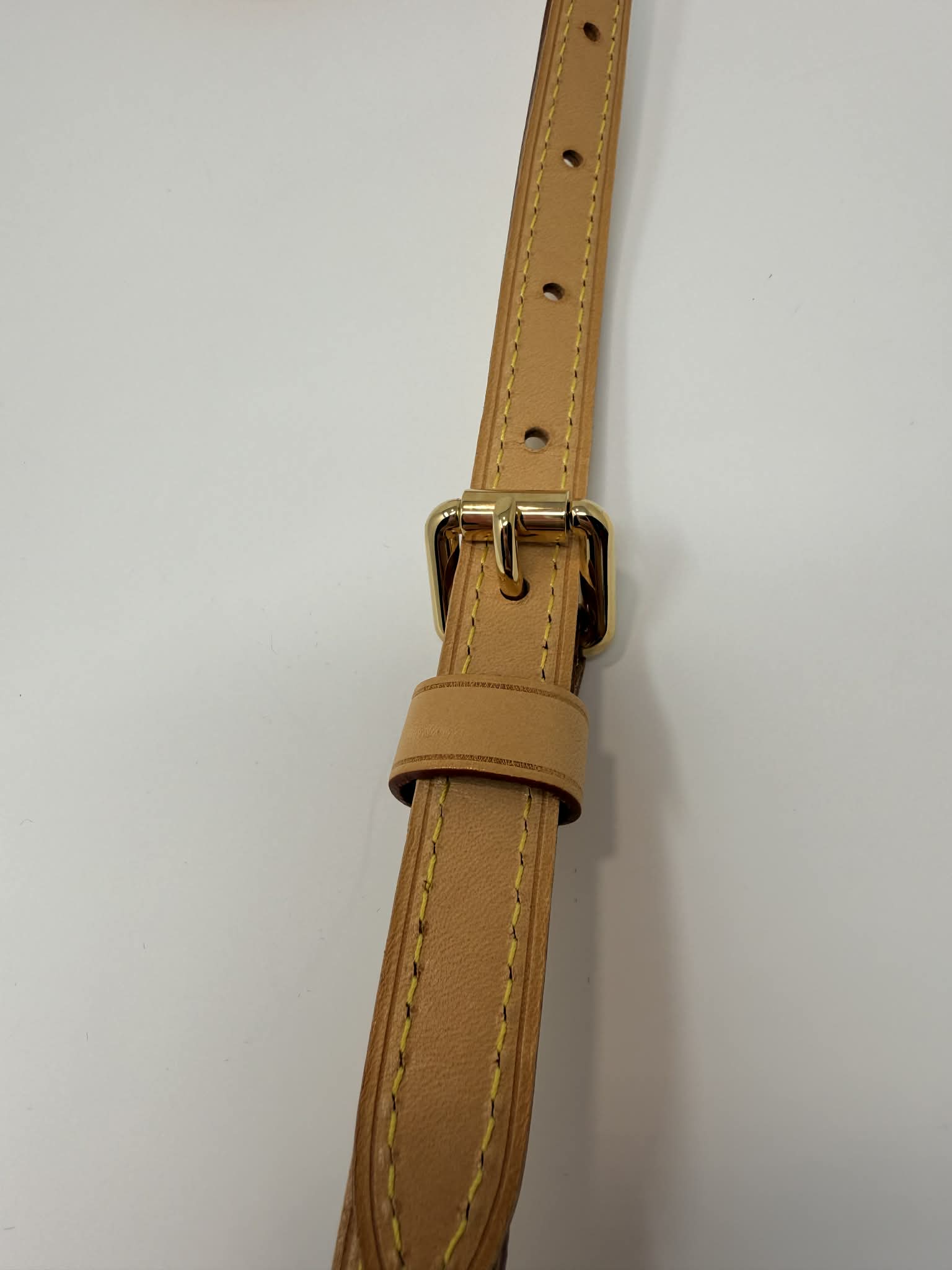 Louis Vuitton Strap 33 1/2