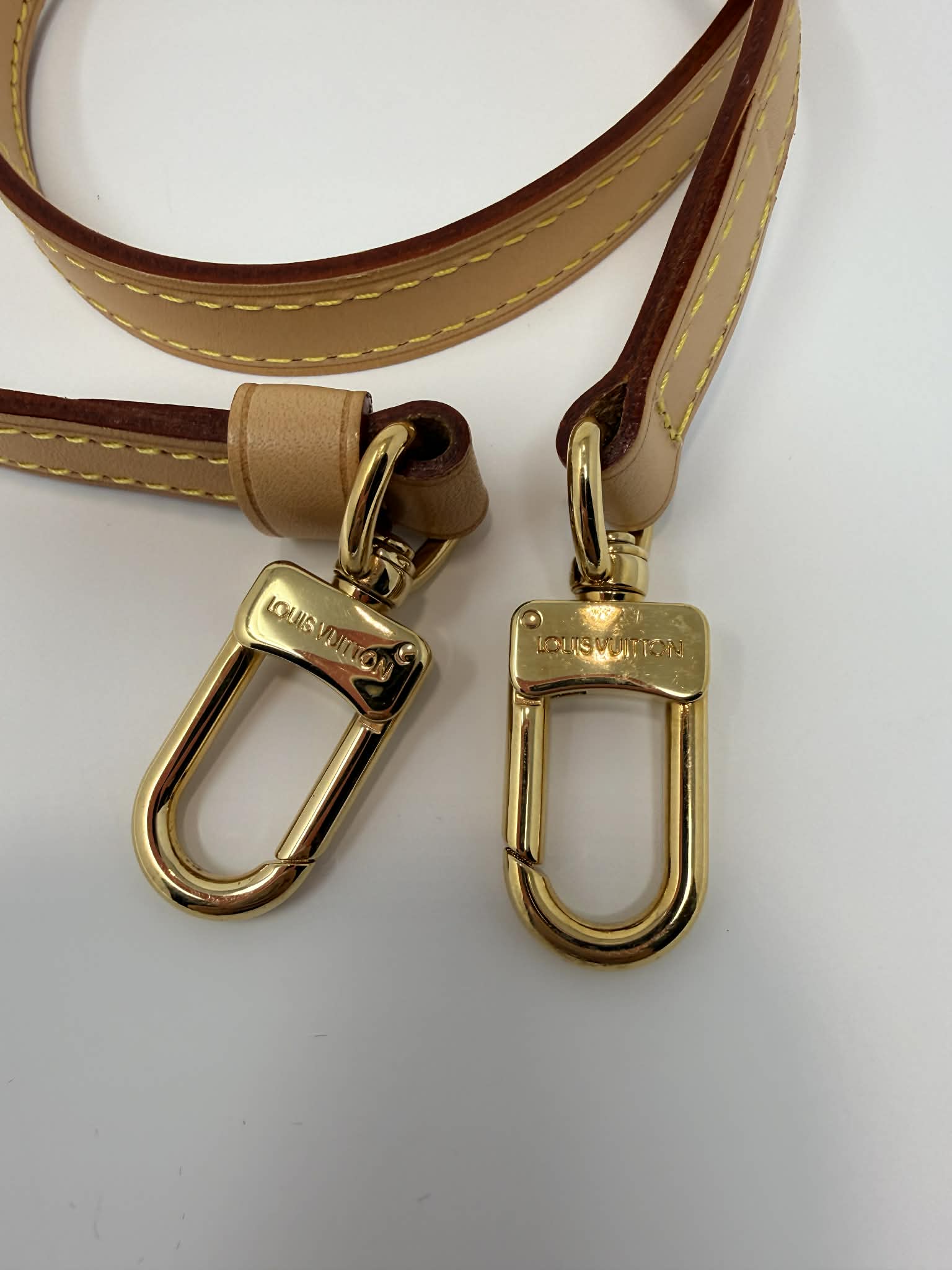Louis Vuitton Strap 33 1/2