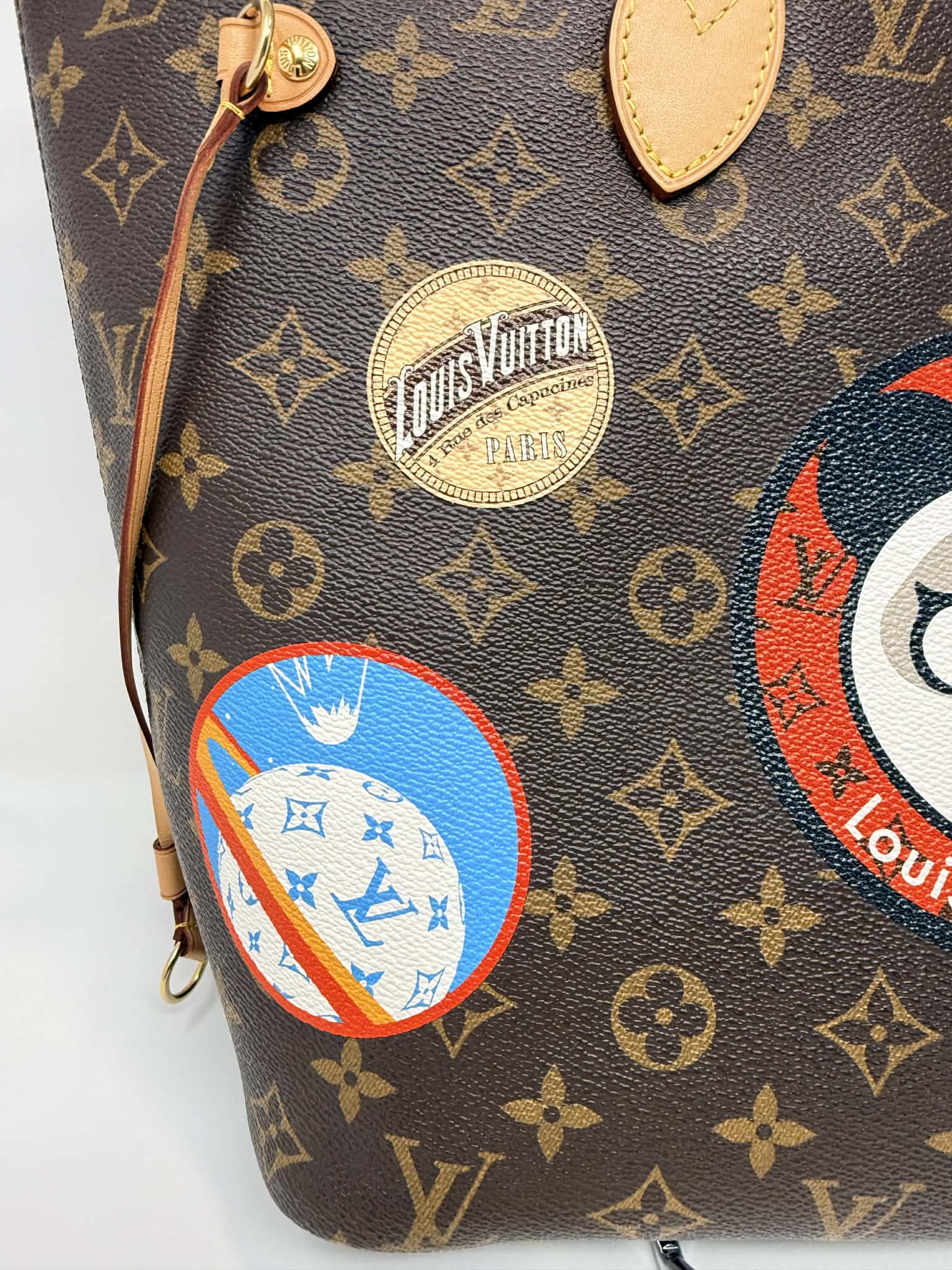 Louis Vuitton Neverfull MM World Tour Limited Edition Shanghai