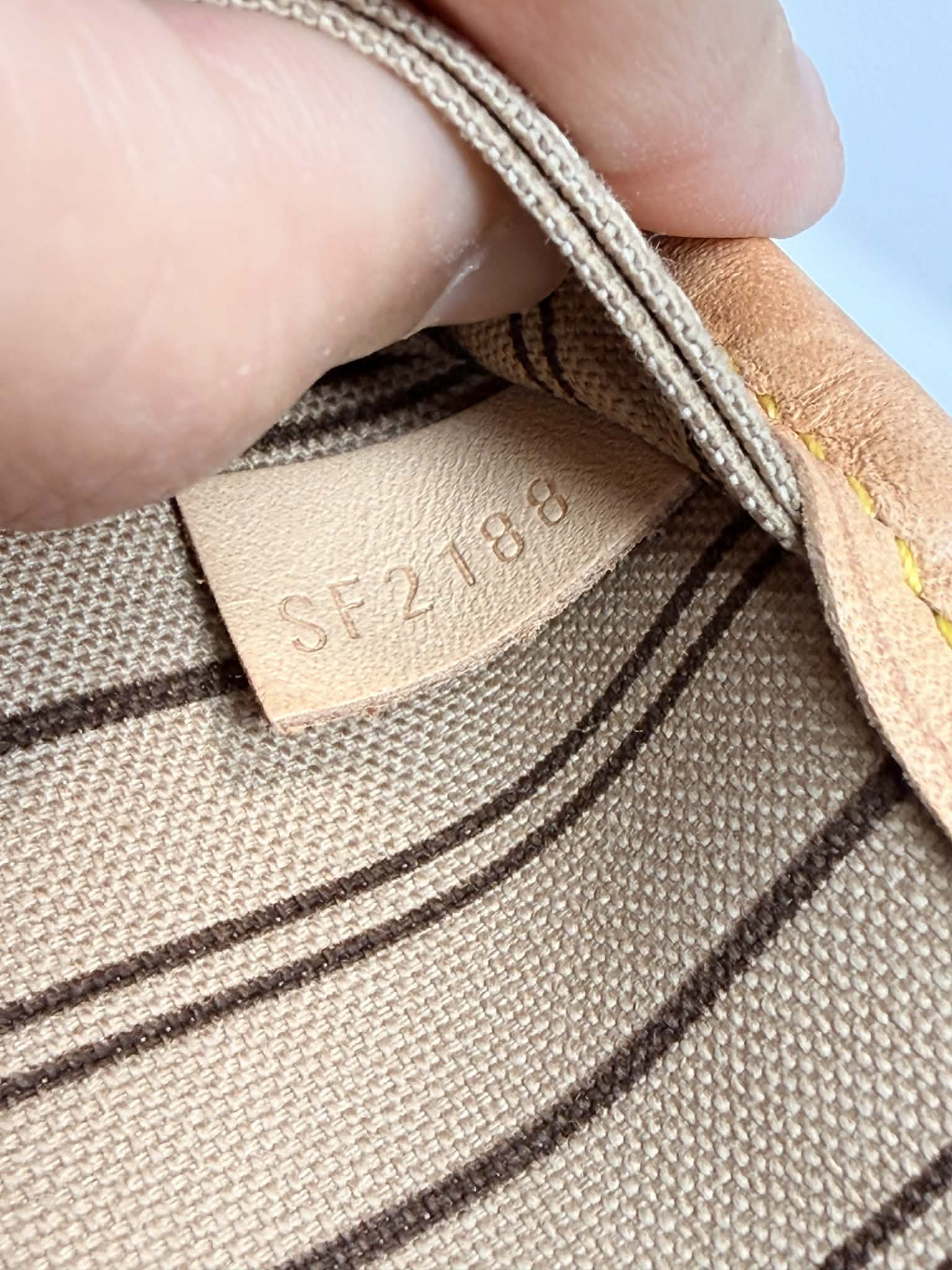 Louis Vuitton Neverfull MM World Tour Limited Edition Shanghai