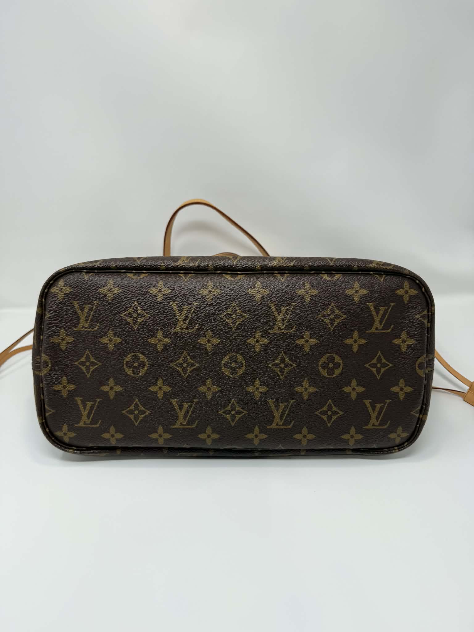 Louis Vuitton Neverfull MM World Tour Limited Edition Shanghai