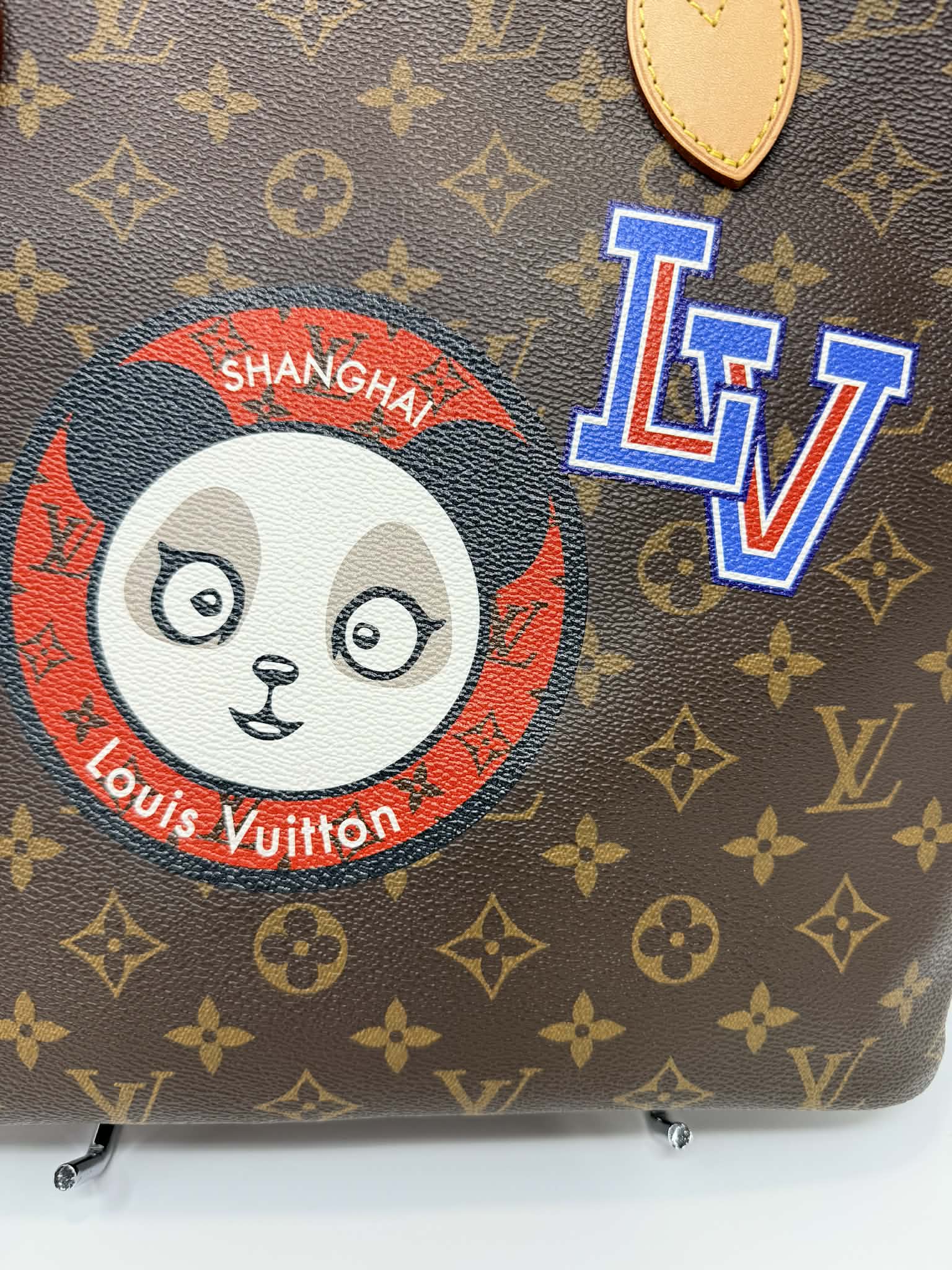 Louis Vuitton Neverfull MM World Tour Limited Edition Shanghai