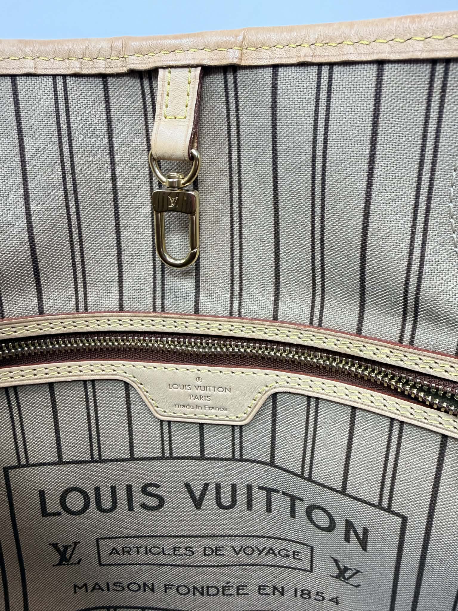 Louis Vuitton Neverfull MM World Tour Limited Edition Shanghai