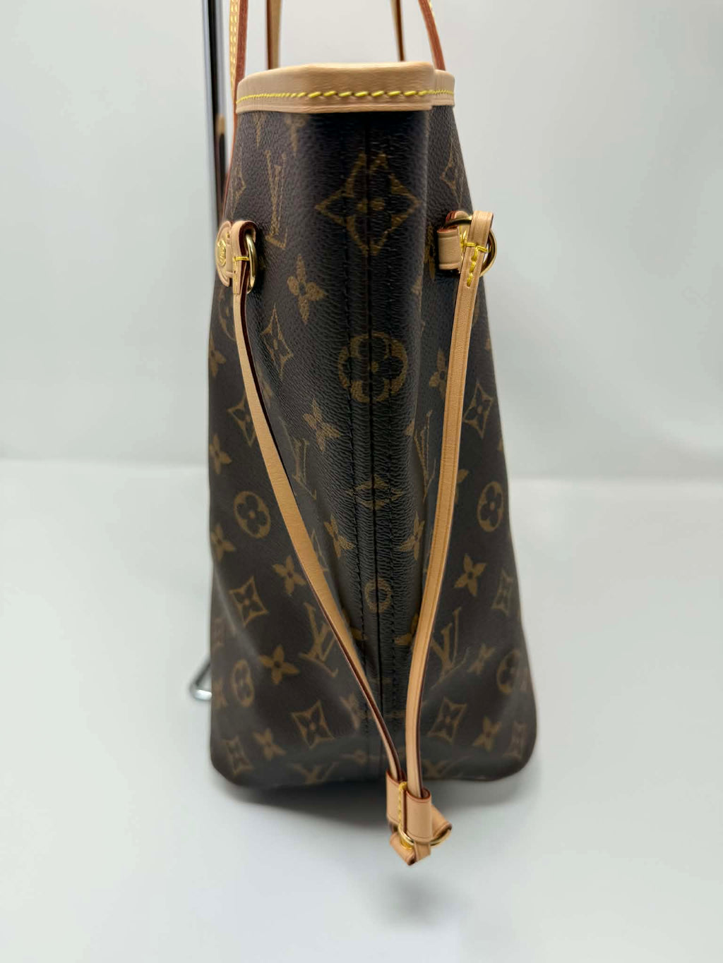 Louis Vuitton Neverfull MM Red Interior