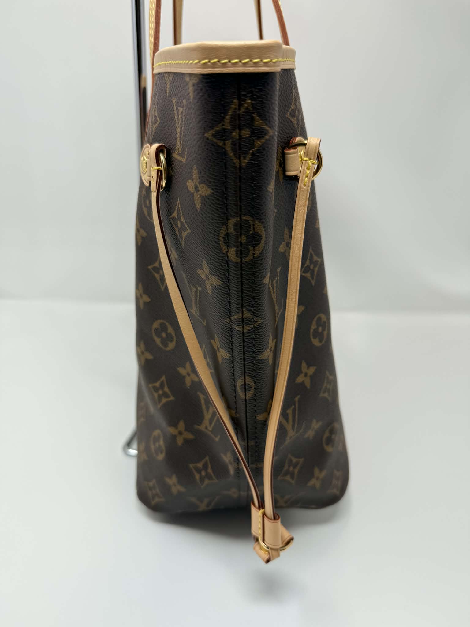 Louis Vuitton Neverfull MM Red Interior