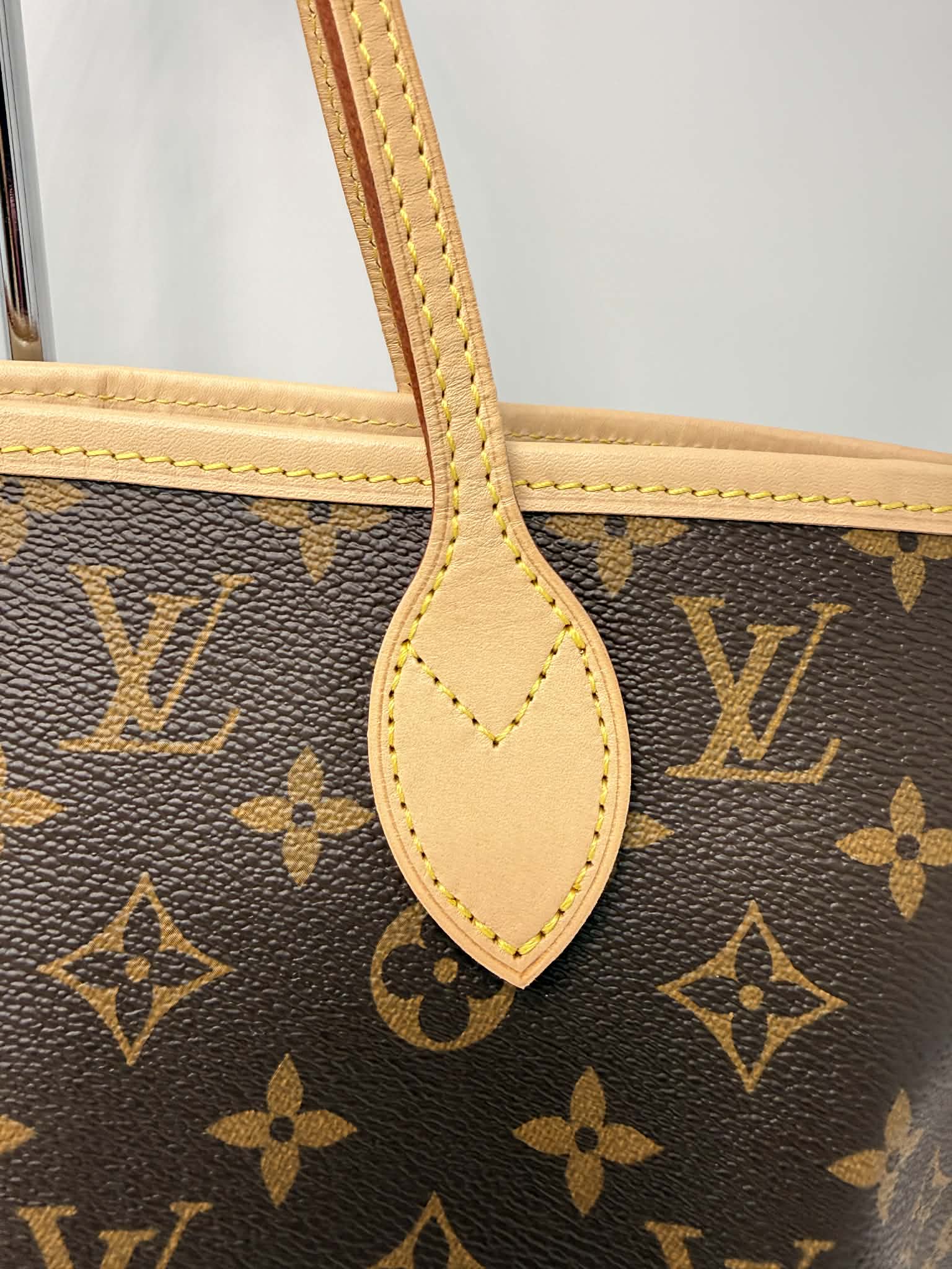 Louis Vuitton Neverfull MM Red Interior