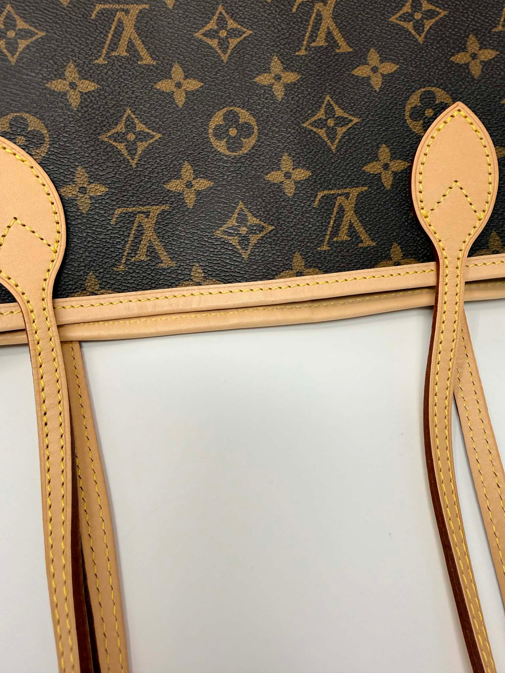 Louis Vuitton Neverfull MM Red Interior