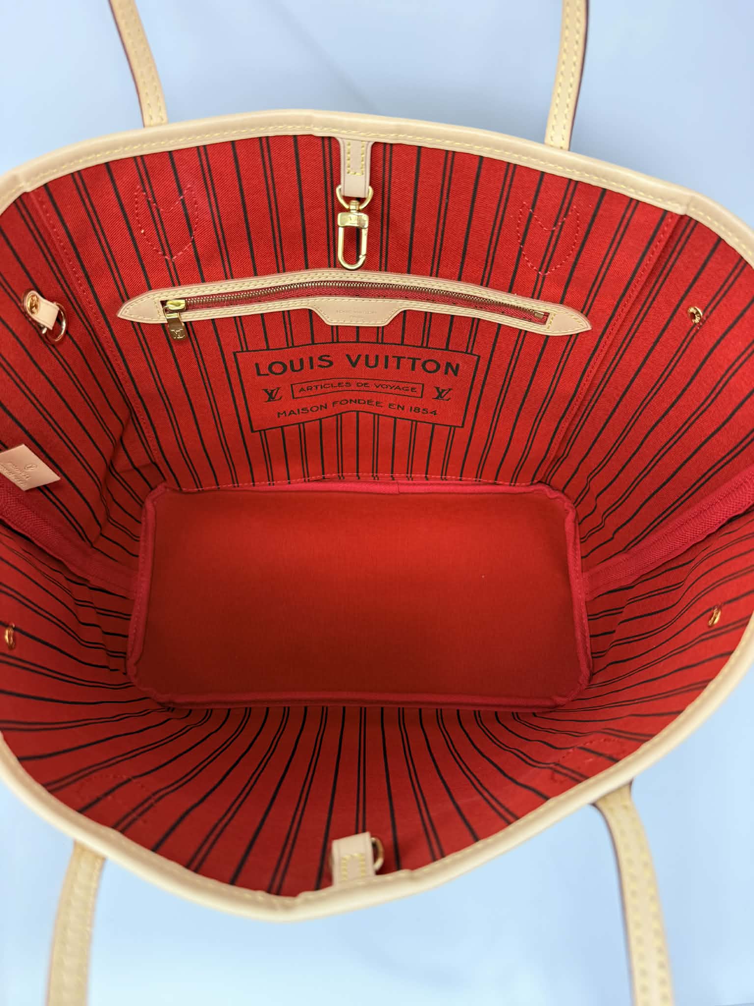 Louis Vuitton Neverfull MM Red Interior