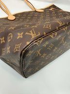 Louis Vuitton Neverfull MM Red Interior