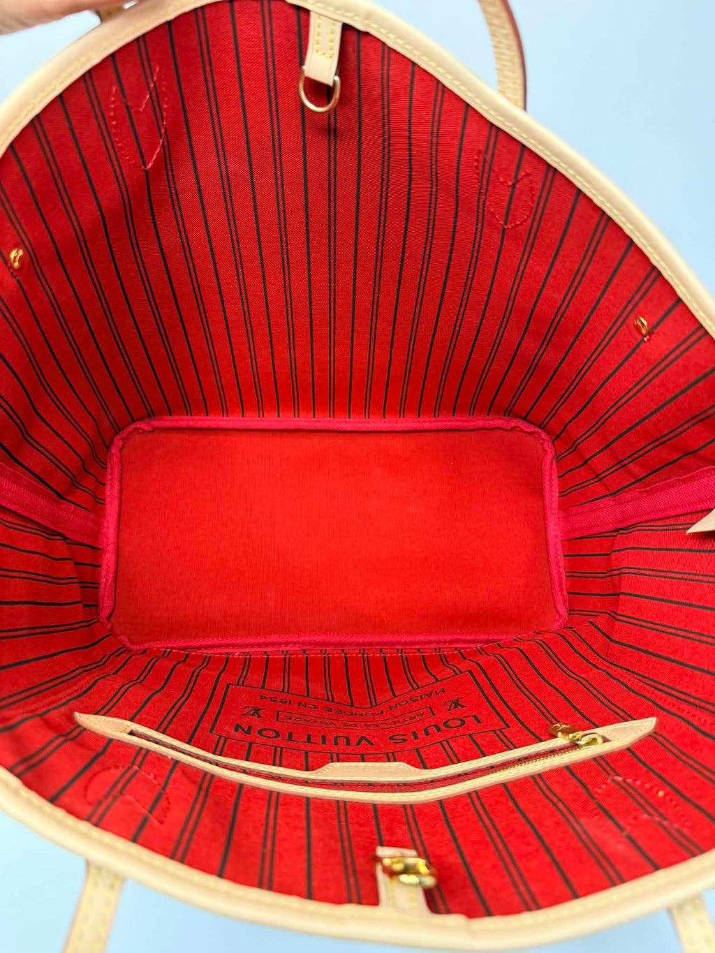 Louis Vuitton Neverfull MM Red Interior