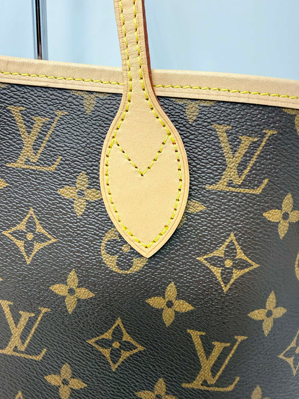 Louis Vuitton Neverfull MM Red Interior