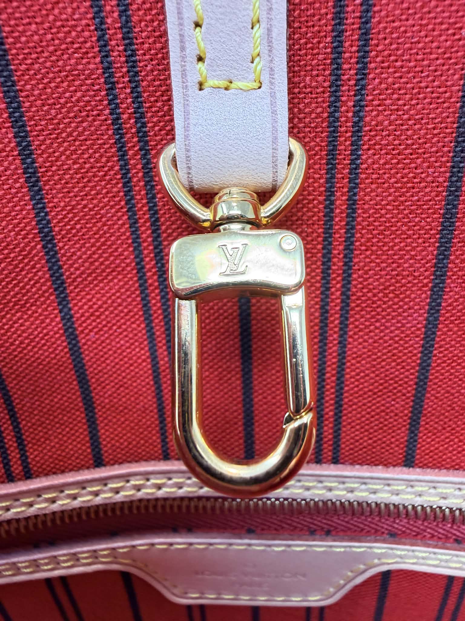 Louis Vuitton Neverfull MM Red Interior
