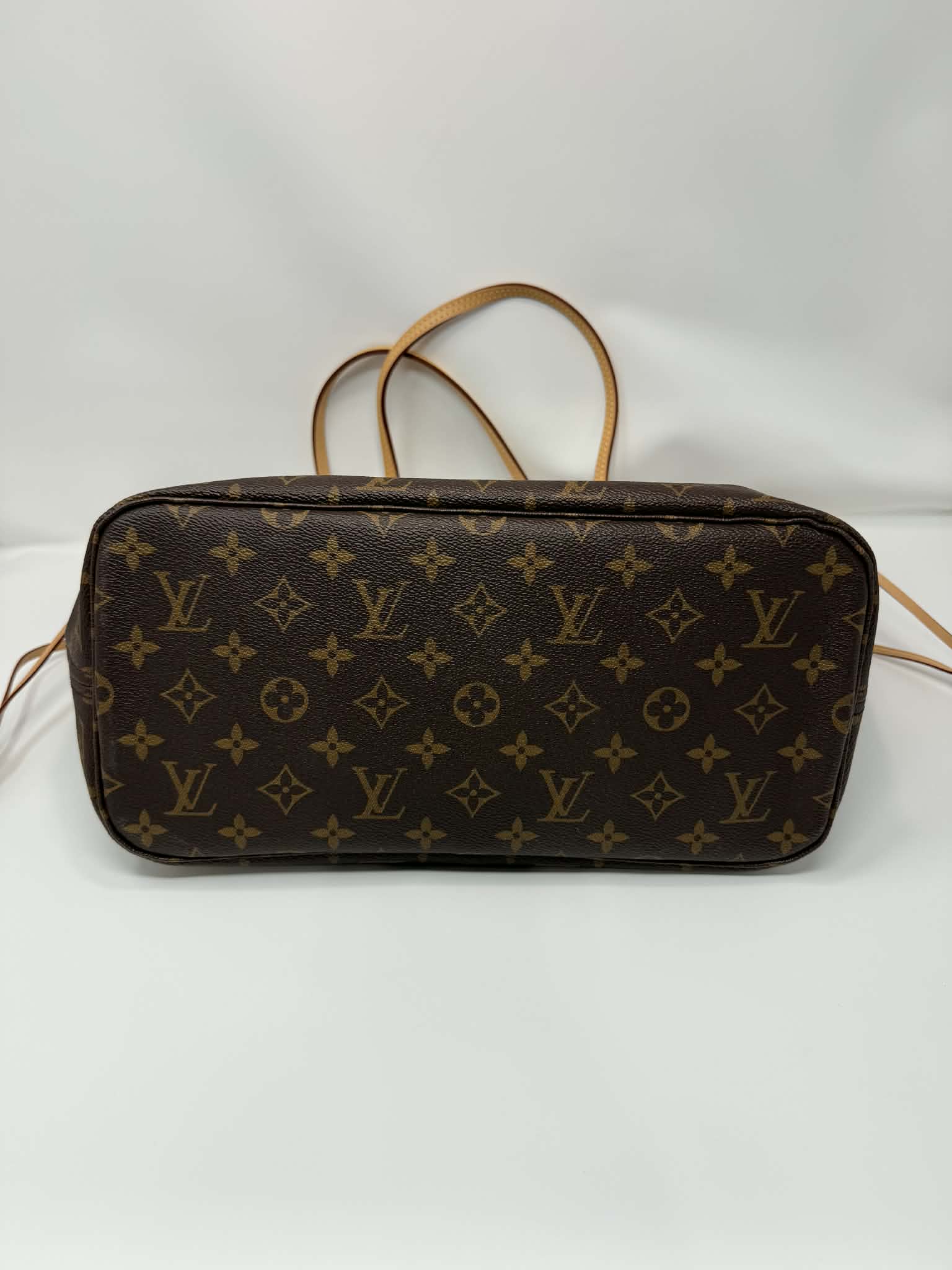 Louis Vuitton Neverfull MM Red Interior
