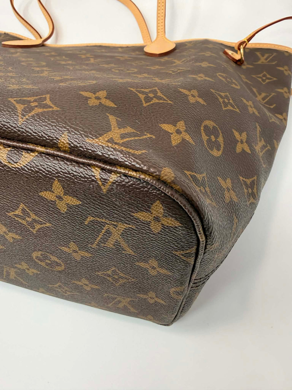 Louis Vuitton Neverfull MM Red Interior