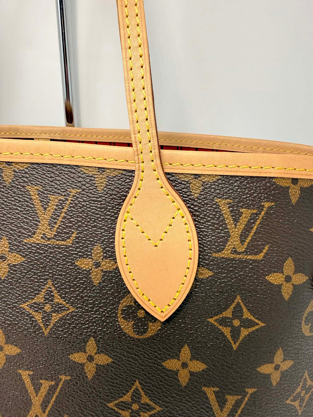 Louis Vuitton Neverfull MM Red Interior