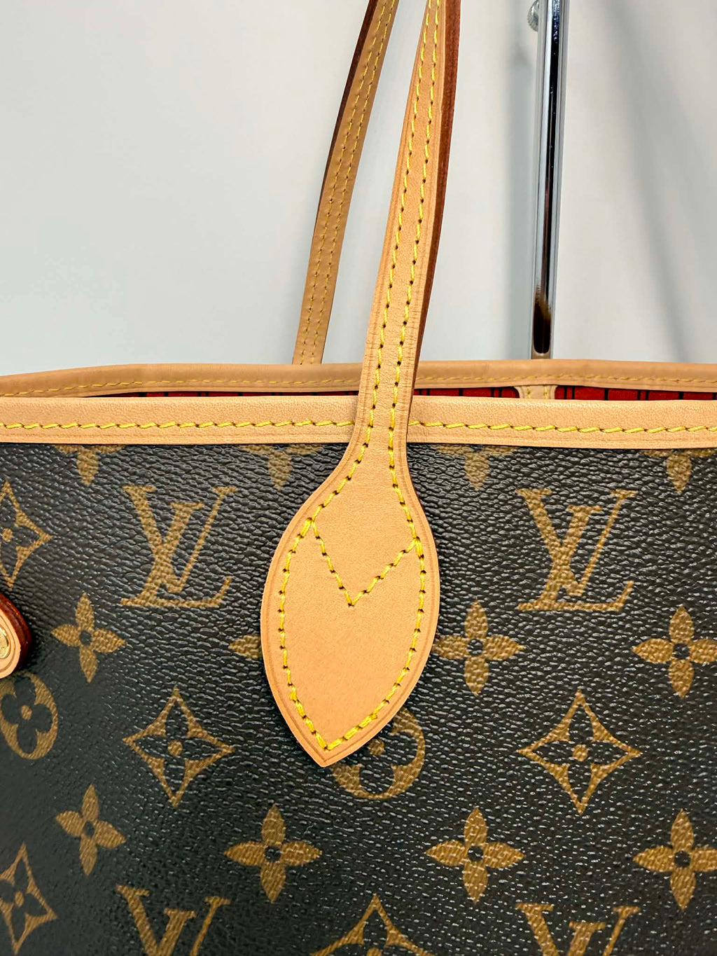Louis Vuitton Neverfull MM Red Interior