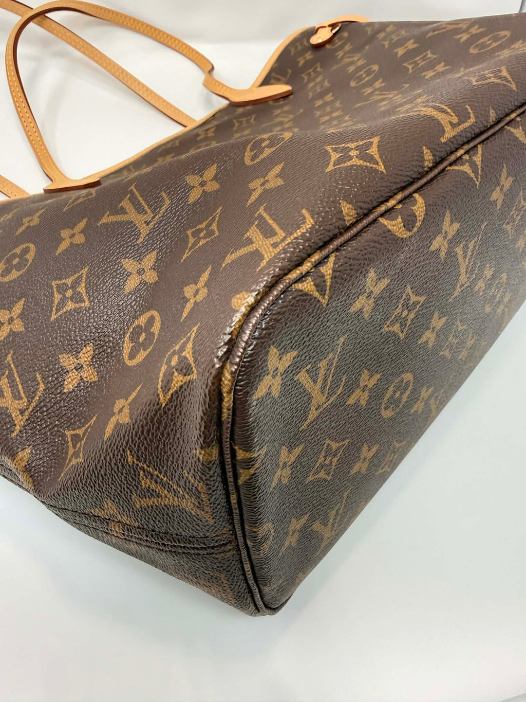 Louis Vuitton Neverfull MM Red Interior